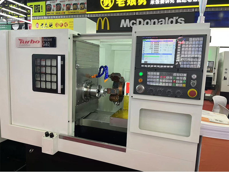 Sollevaggio G40 Tornio CNC