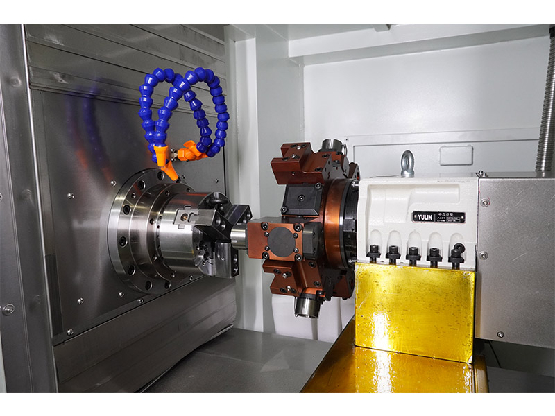 Sollevaggio G40 Tornio CNC
