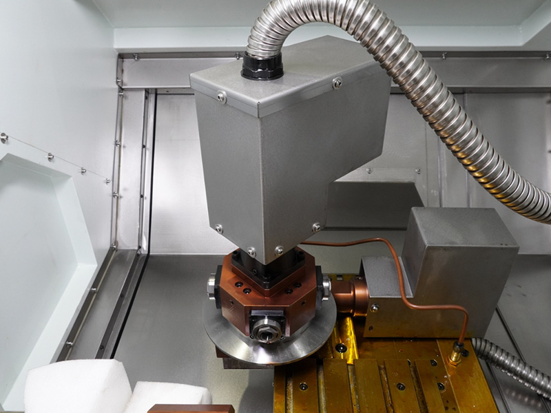 Tornio cnc a letto inclinata HTC500